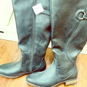 Tall black boots - wide calf